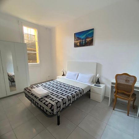 Ferienwohnung Habitacion Para Tu Estadia Corta En Bcn Barcelona Exterior foto